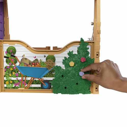 Barbie Mysteries The Great Horse Chase Ultimate Stable Playset HXJ44