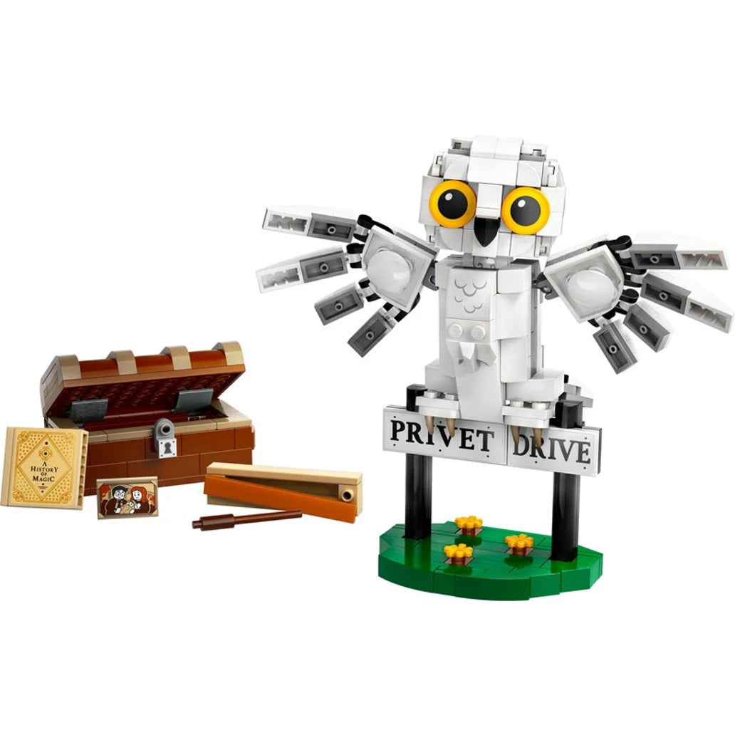 LEGO Harry Potter Hedwig At 4 Privet Drive 6470517/76425