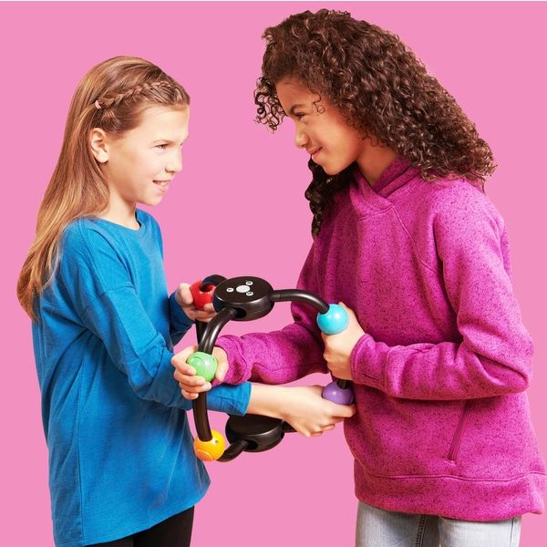 Hands Full Family Game 7931