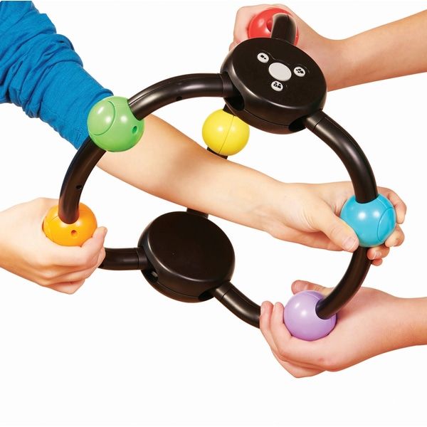 Hands Full Family Game 7931