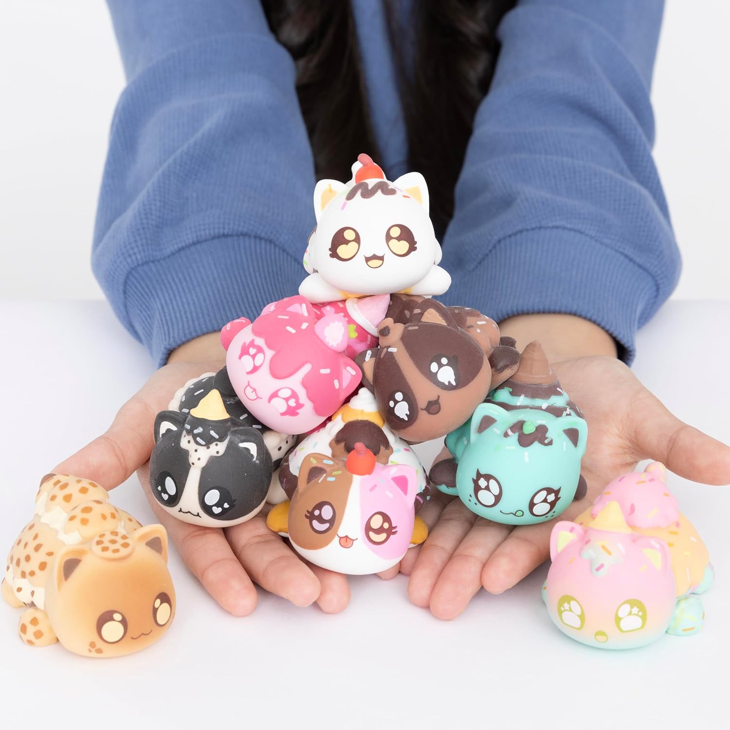 Aphmau Mystery Squishy Figure - Series 3 Ice Cream