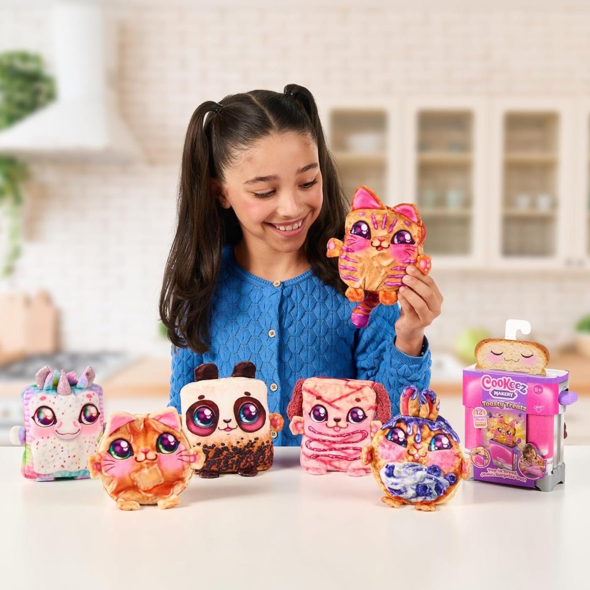 Cookeez Makery Toasty Treatz Toaster with Scented Plush - Colorland Toys