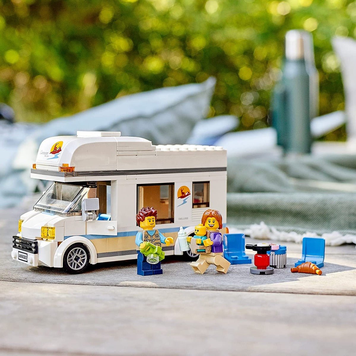 LEGO City Holiday Camper Van 6327954/60283 - Colorland Toys