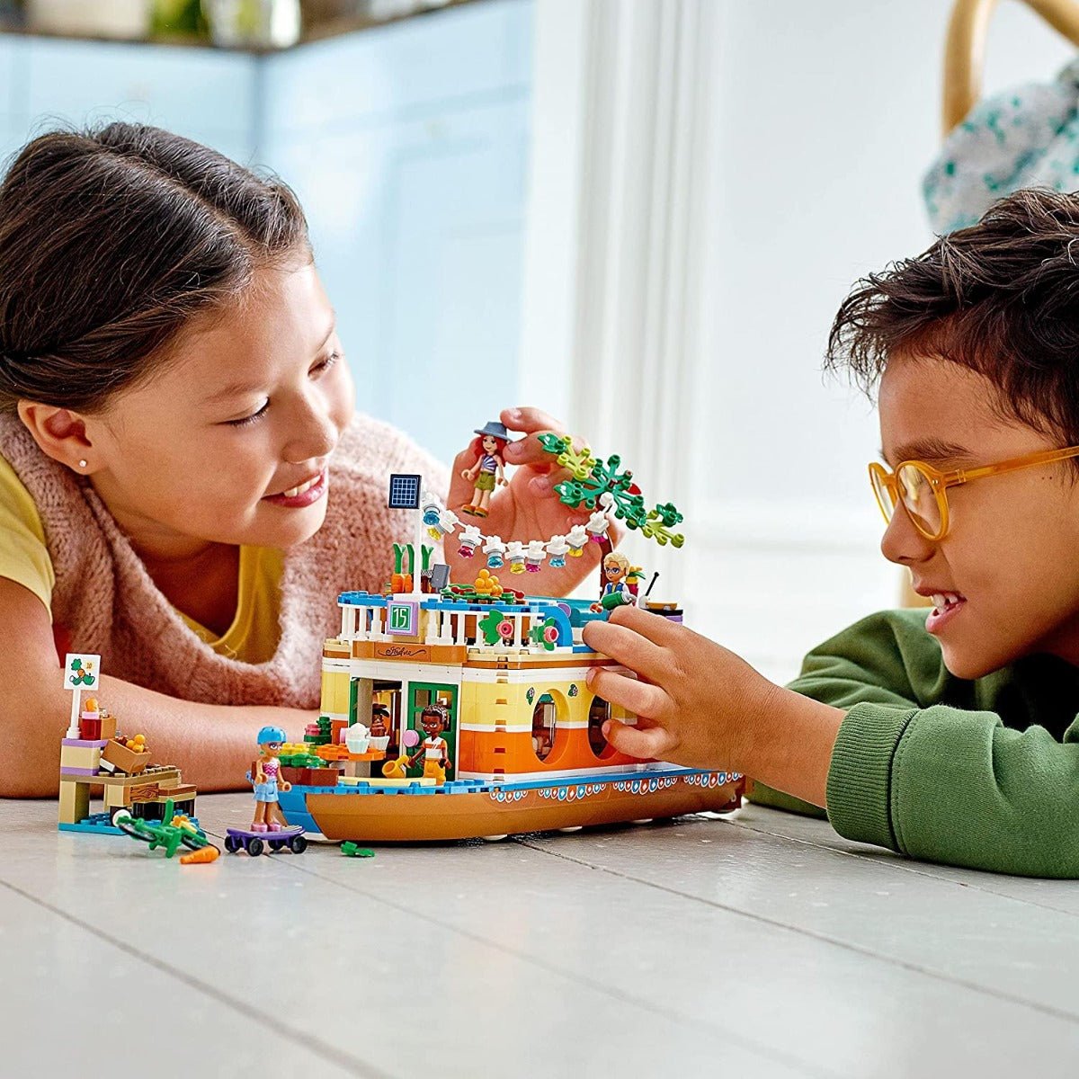 LEGO Friends Canal Houseboat 41702 - Colorland Toys