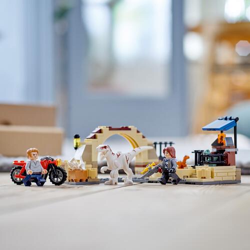 LEGO Jurassic World Atrociraptor Dinosaur Bike Chase Set 6332794/76945 - Colorland Toys